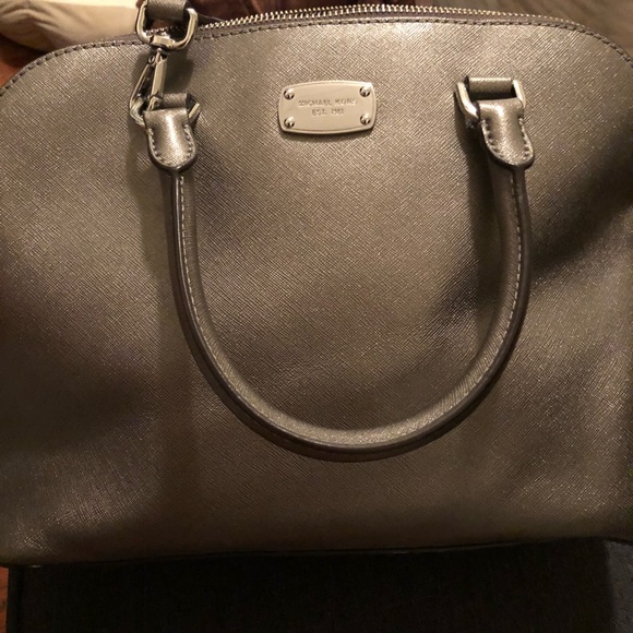 medium crossbody purse